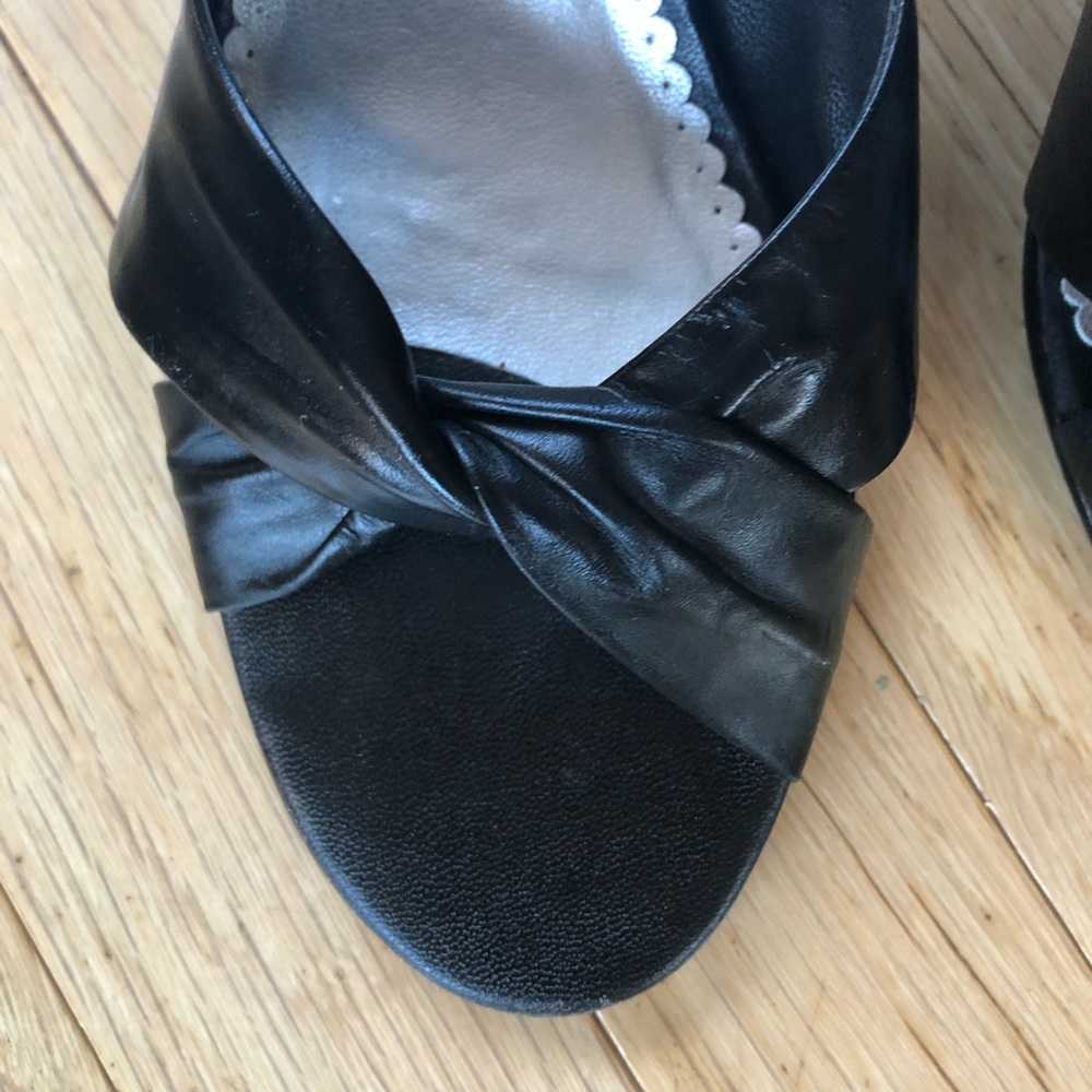 BCBG black heels.  EUC - Picture 4 of 6